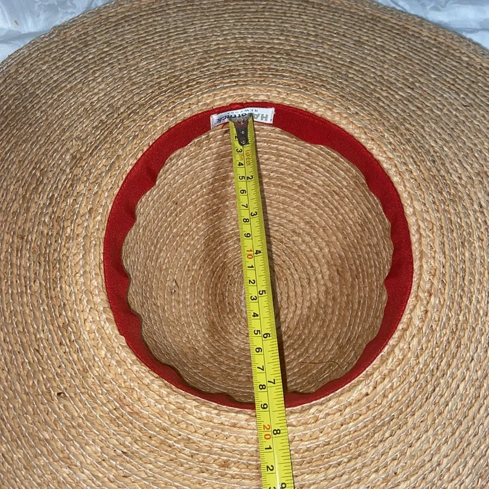 Like new Hat Attack New York 6.25” Brim w/Gold Metallic Leather Strip Band